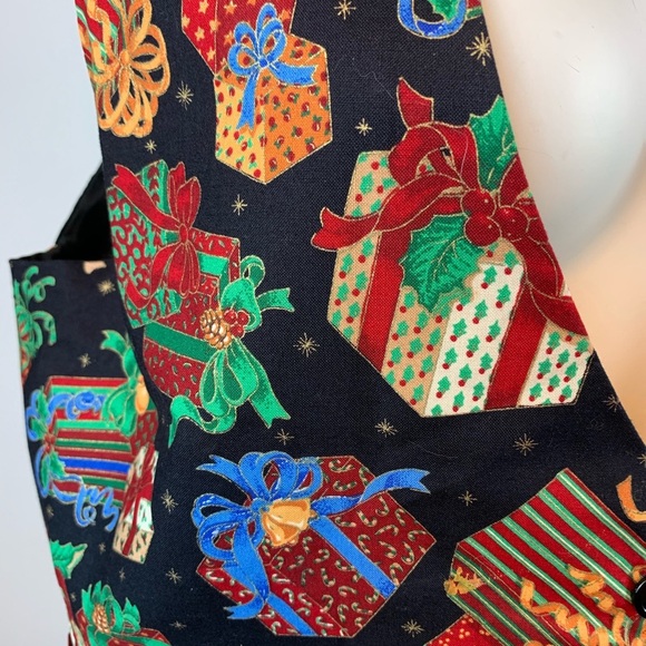 Robyn- Lyn Christmas Vest - Large - Picture 5 of 9